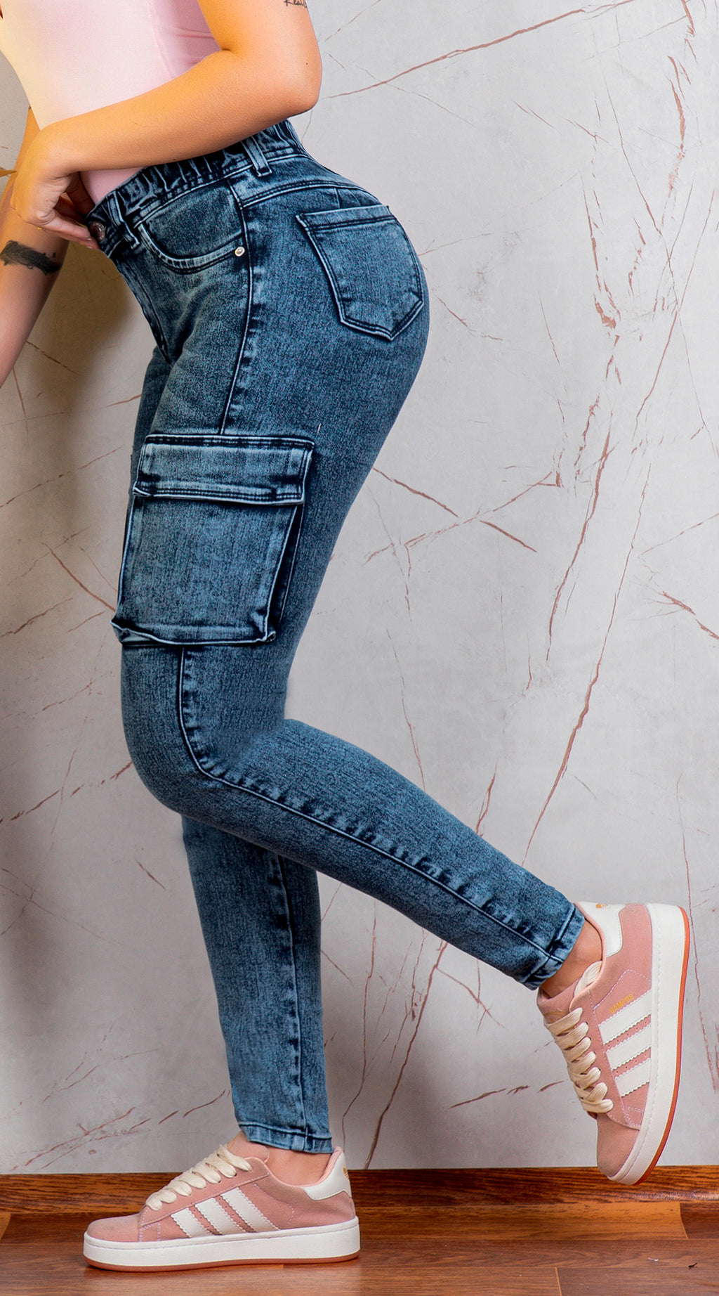 JEAN ELASTICO SKINNY CARGO AZUL MEDIO