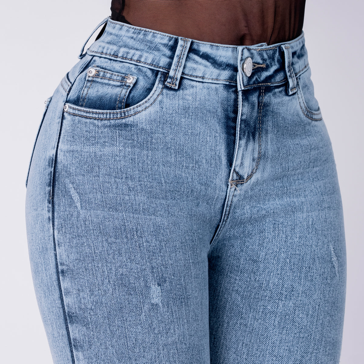 JEAN ELASTICO SKINNY AZUL CLARO