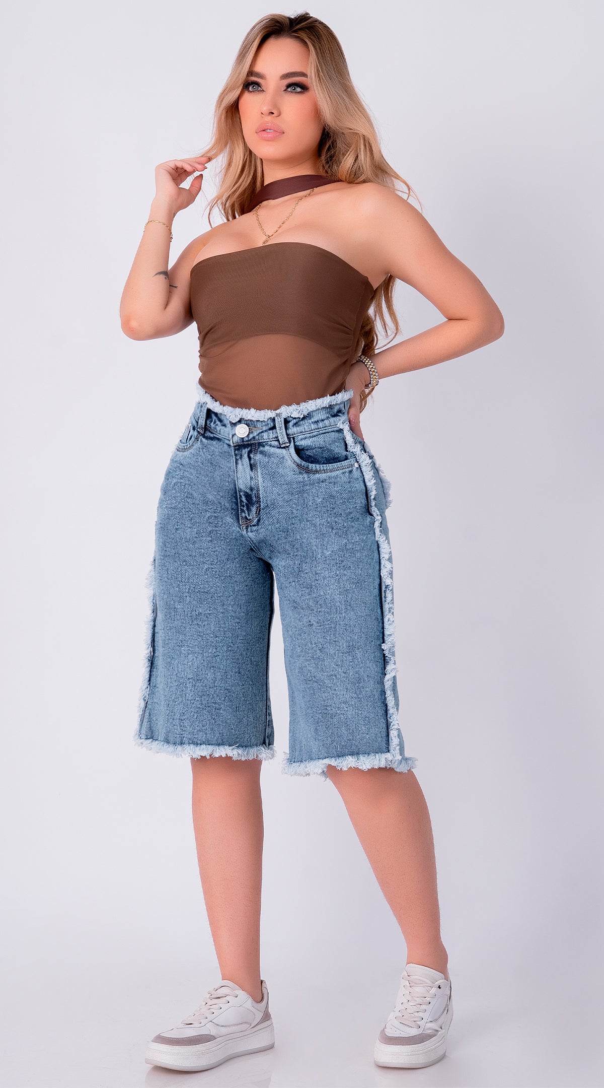 BERMUDA JEAN ELASTICO AZUL CLARO